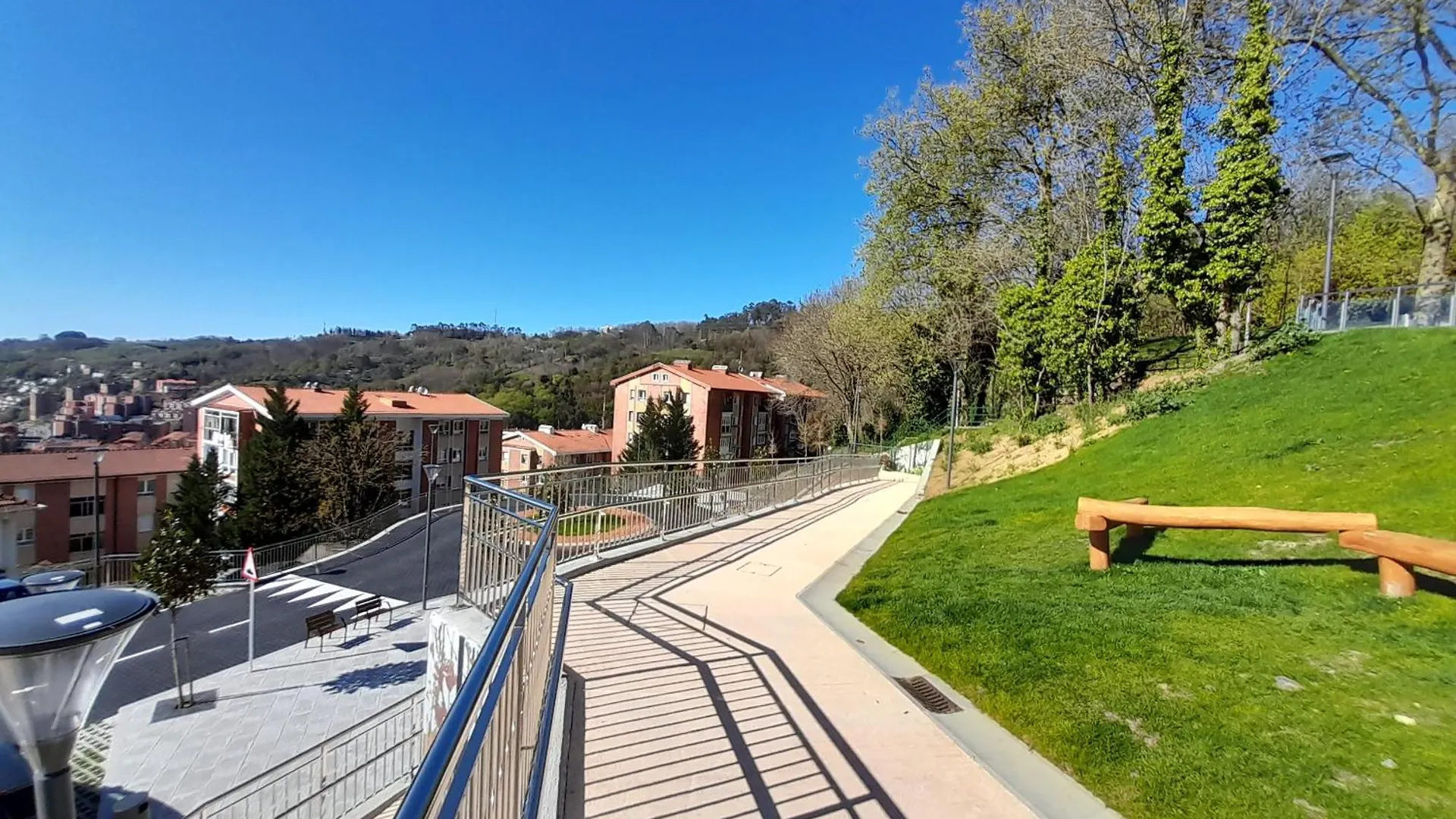Calida Estancia Descubre La Ciudad Bilbao Spain
